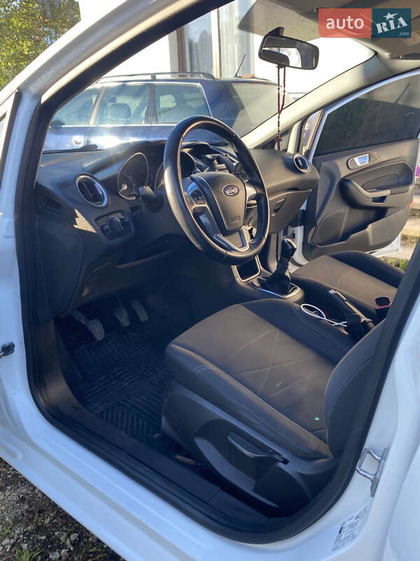 Хэтчбек Ford Fiesta 2014 в Надворной фото 21 Хэтчбек Ford Fiesta 2014 в Надворной