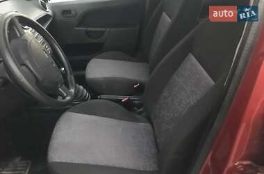 Хэтчбек Ford Fiesta 2007 в 