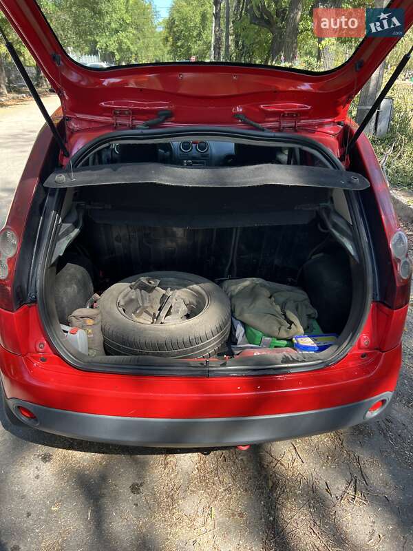Хэтчбек Ford Fiesta 2007 в Добровеличковке