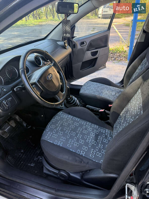 Хэтчбек Ford Fiesta 2005 в Тернополе