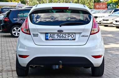 Хэтчбек Ford Fiesta 2013 в 