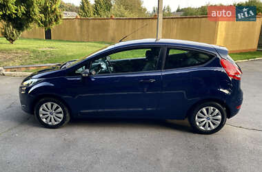 Хэтчбек Ford Fiesta 2012 в 