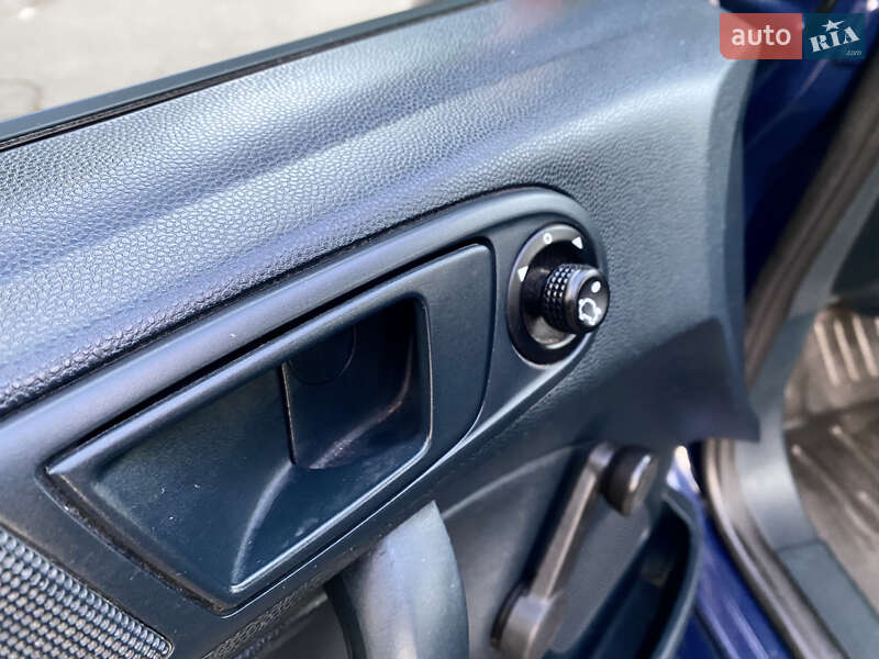 Хэтчбек Ford Fiesta 2012 в Ровно фото 16 Хэтчбек Ford Fiesta 2012 в Ровно