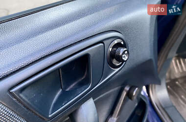 Хэтчбек Ford Fiesta 2012 в 