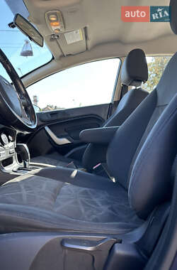 Седан Ford Fiesta 2012 в 