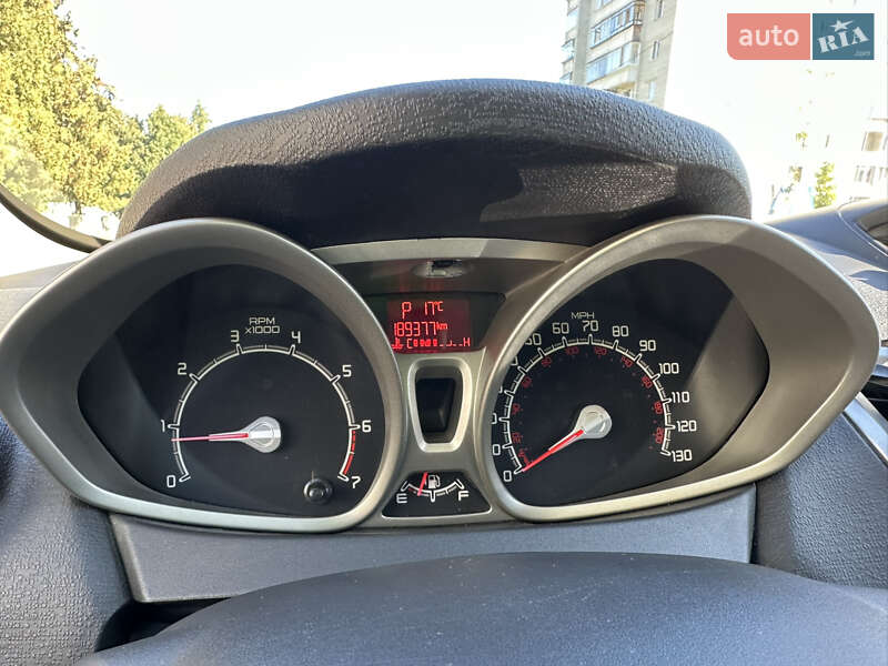 Седан Ford Fiesta 2012 в Львове