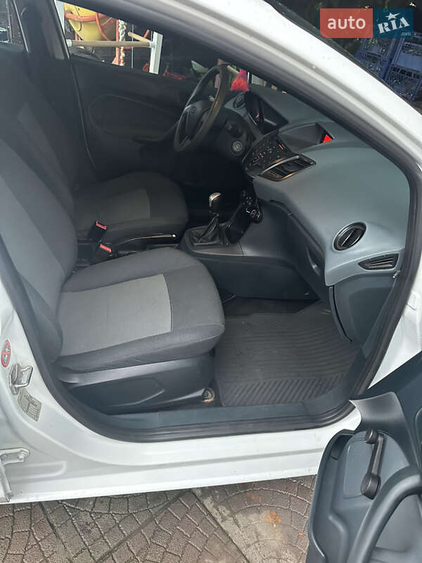 Хэтчбек Ford Fiesta 2009 в Львове