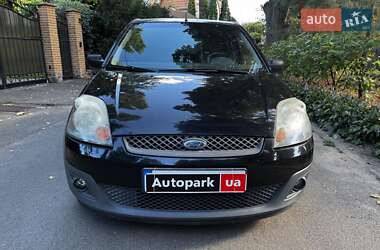 Хэтчбек Ford Fiesta 2008 в 