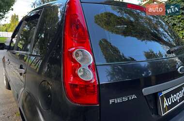 Хэтчбек Ford Fiesta 2008 в 