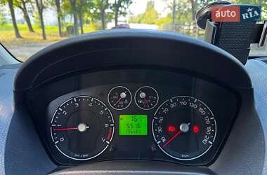 Хэтчбек Ford Fiesta 2008 в 
