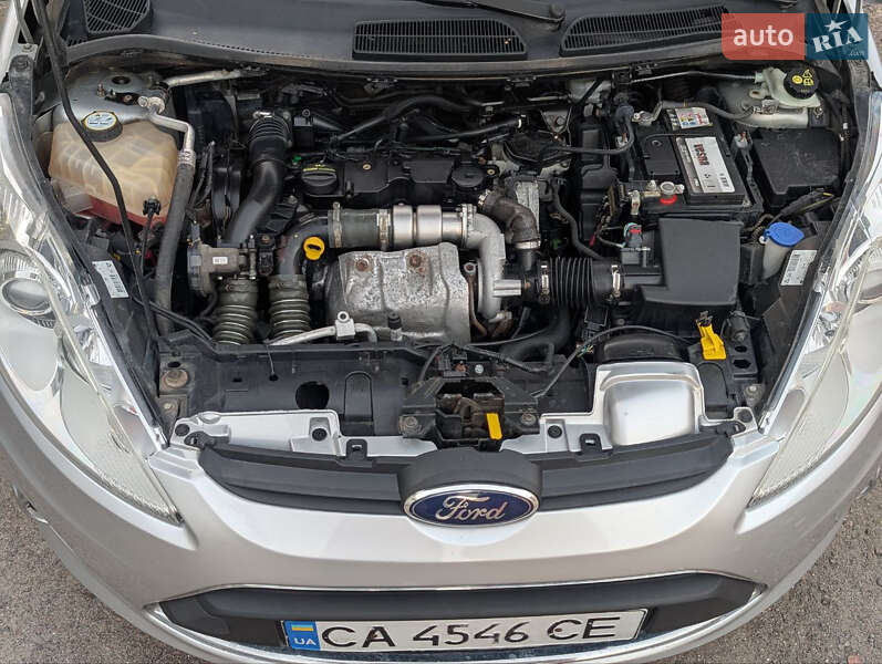 Хэтчбек Ford Fiesta 2010 в Черкассах фото 4 Хэтчбек Ford Fiesta 2010 в Черкассах