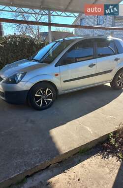 Хэтчбек Ford Fiesta 2008 в 