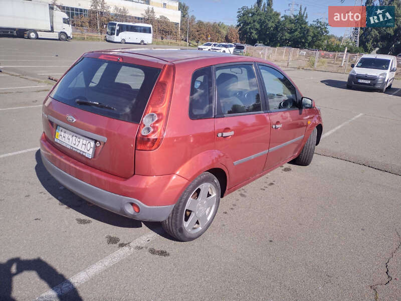Хэтчбек Ford Fiesta 2007 в Киеве