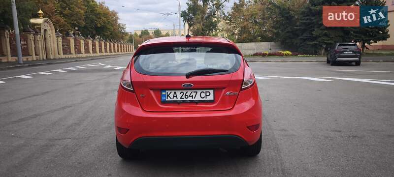 Хетчбек Ford Fiesta 2014 в Харкові