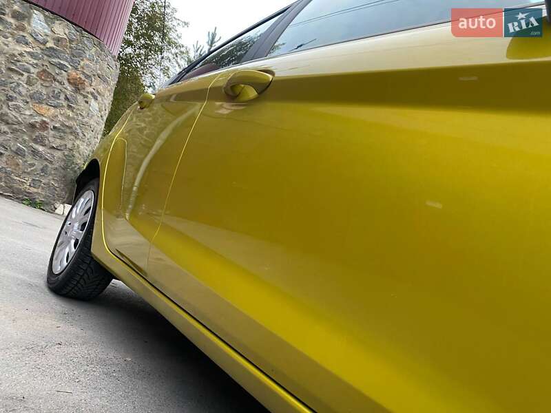 Хэтчбек Ford Fiesta 2013 в Виннице