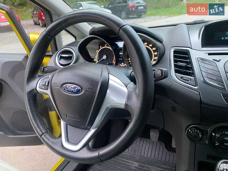 Хэтчбек Ford Fiesta 2013 в Виннице