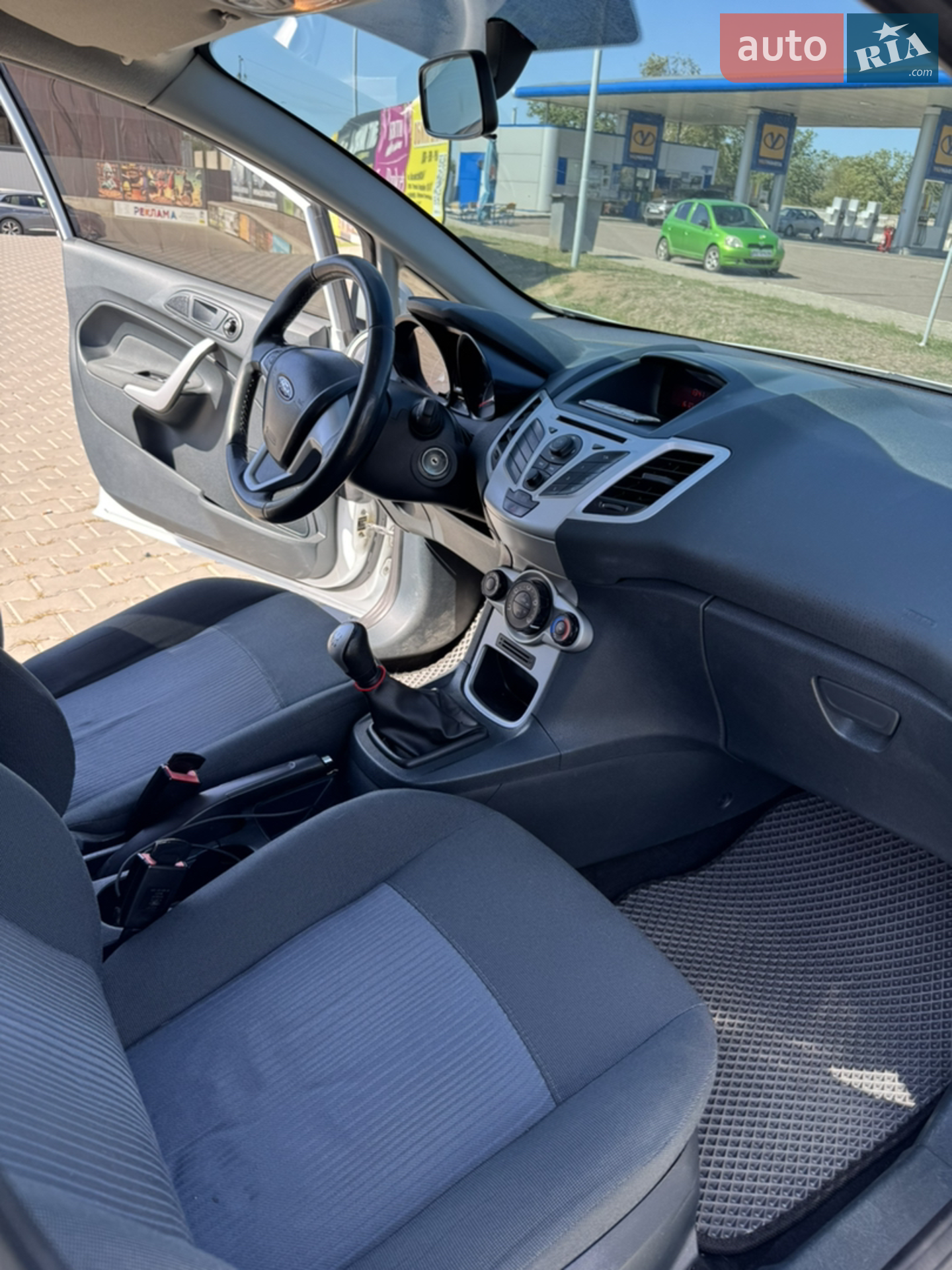 2012 Ford Fiesta - мініатюра 14
