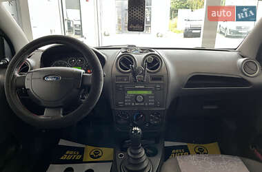 Хэтчбек Ford Fiesta 2008 в 