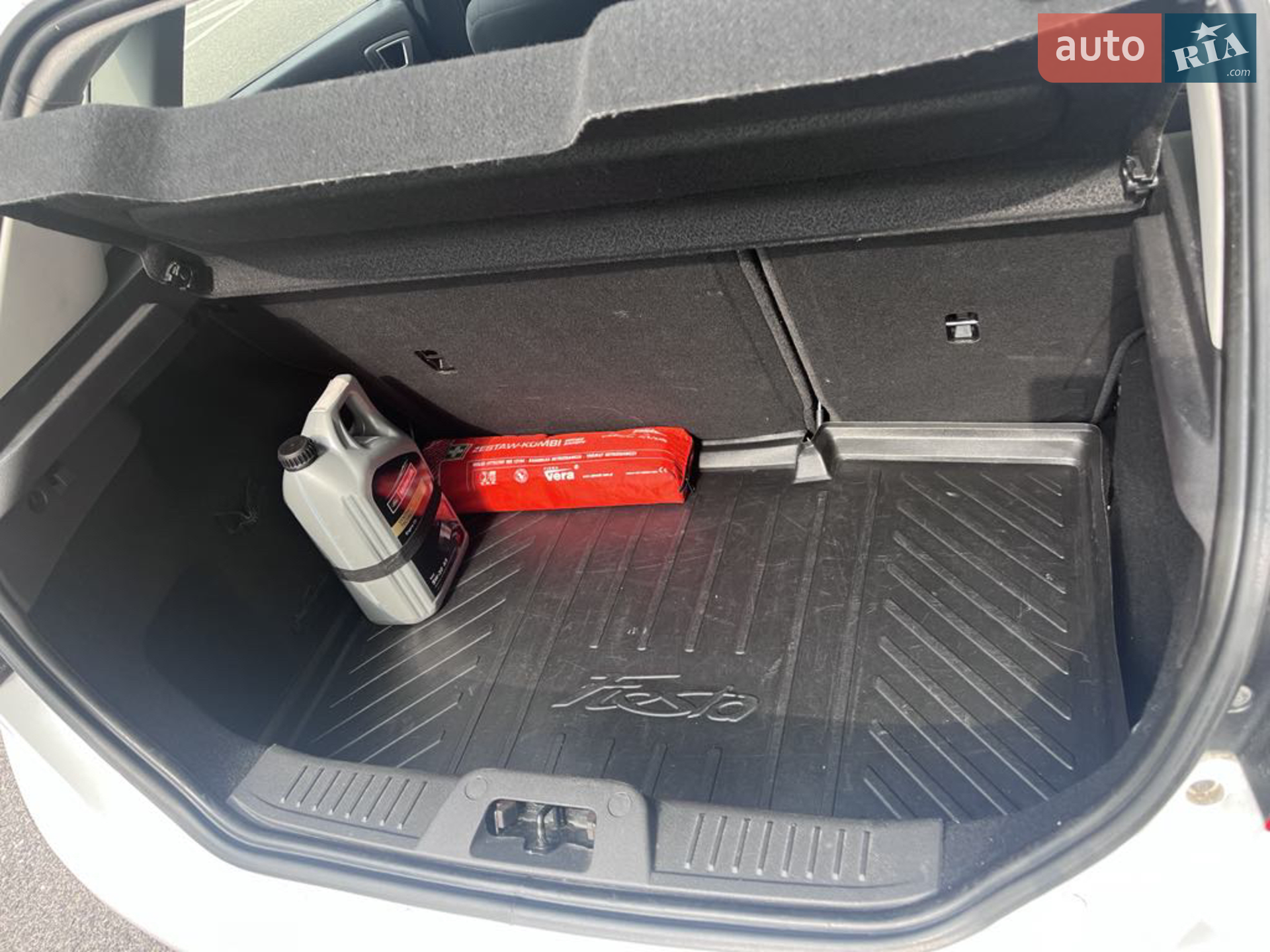 2016 Ford Fiesta - мініатюра 10