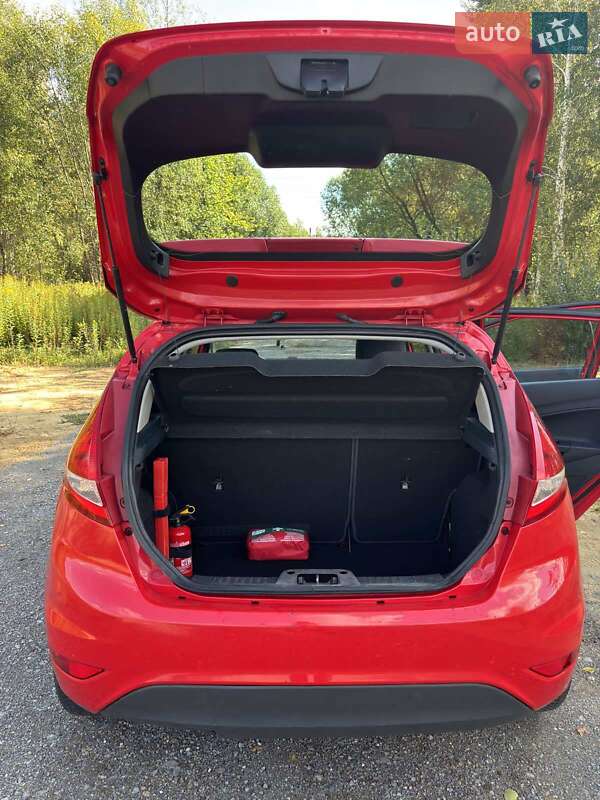 Хэтчбек Ford Fiesta 2011 в Львове