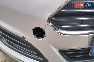 Хэтчбек Ford Fiesta 2015 в 
