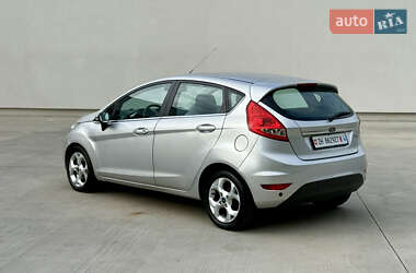 Хэтчбек Ford Fiesta 2009 в 