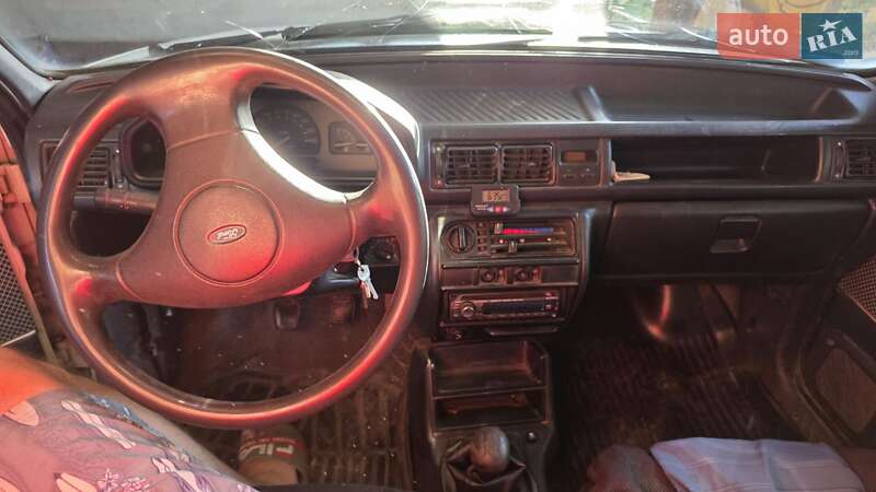 Хэтчбек Ford Fiesta 1993 в Никополе