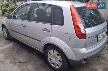 Хэтчбек Ford Fiesta 2007 в Луцке