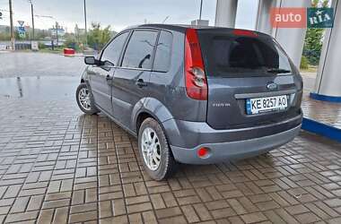 Хэтчбек Ford Fiesta 2007 в 
