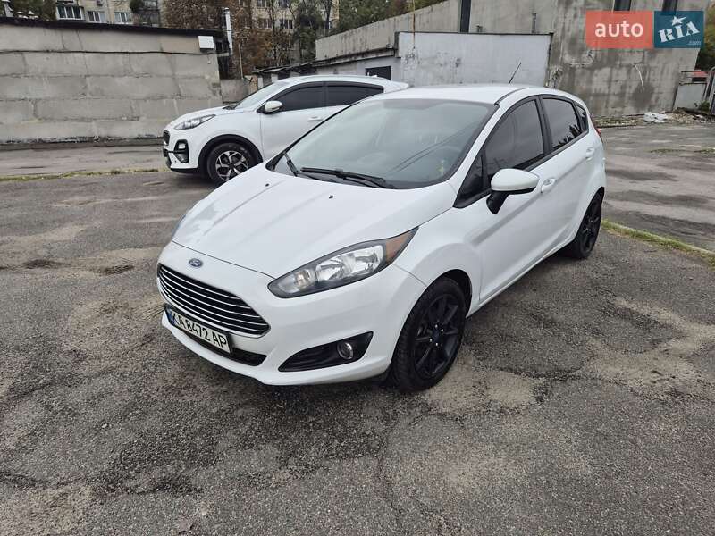 Хэтчбек Ford Fiesta 2019 в Киеве
