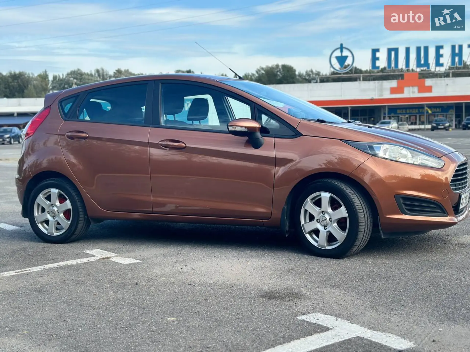 2015 Ford Fiesta - мініатюра 8