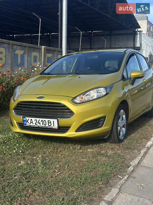 Хэтчбек Ford Fiesta 2013 в Черкассах фото 3 Хэтчбек Ford Fiesta 2013 в Черкассах