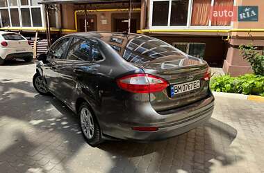 Седан Ford Fiesta 2014 в 