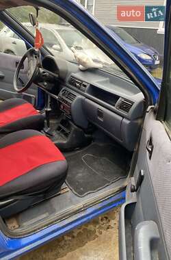 Хэтчбек Ford Fiesta 1992 в 