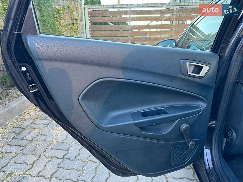 Хэтчбек Ford Fiesta 2012 в Львове фото 26 Хэтчбек Ford Fiesta 2012 в Львове