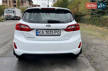 Хэтчбек Ford Fiesta 2018 в 
