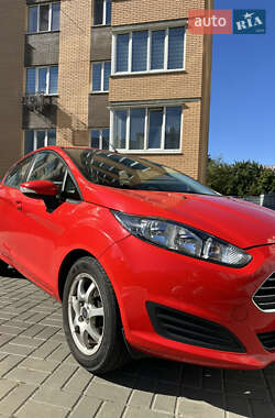 Хэтчбек Ford Fiesta 2013 в 