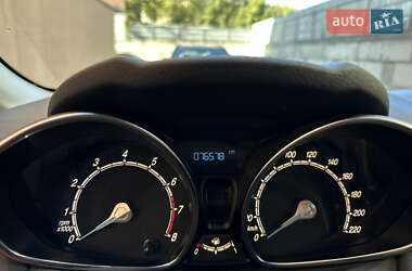 Хэтчбек Ford Fiesta 2013 в 
