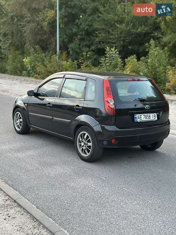 Хэтчбек Ford Fiesta 2007 в Днепре