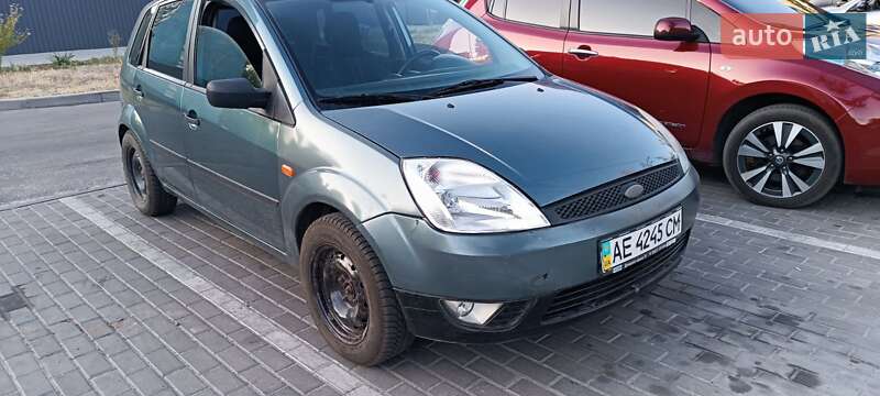 Хэтчбек Ford Fiesta 2003 в Днепре