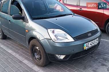Хэтчбек Ford Fiesta 2003 в 