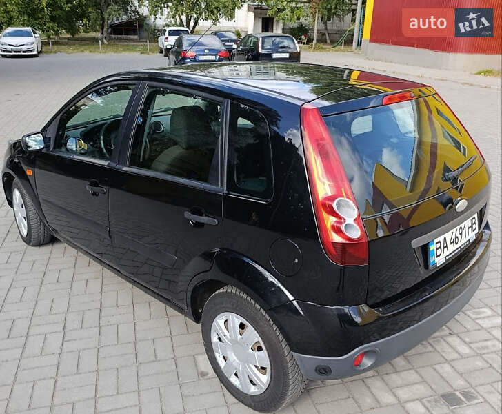 Хэтчбек Ford Fiesta 2006 в Кропивницком