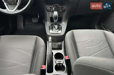 Хэтчбек Ford Fiesta 2013 в 