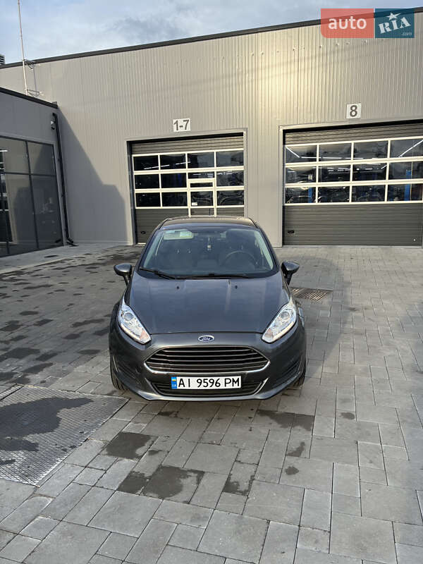 Хэтчбек Ford Fiesta 2019 в 