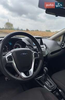 Хэтчбек Ford Fiesta 2018 в 
