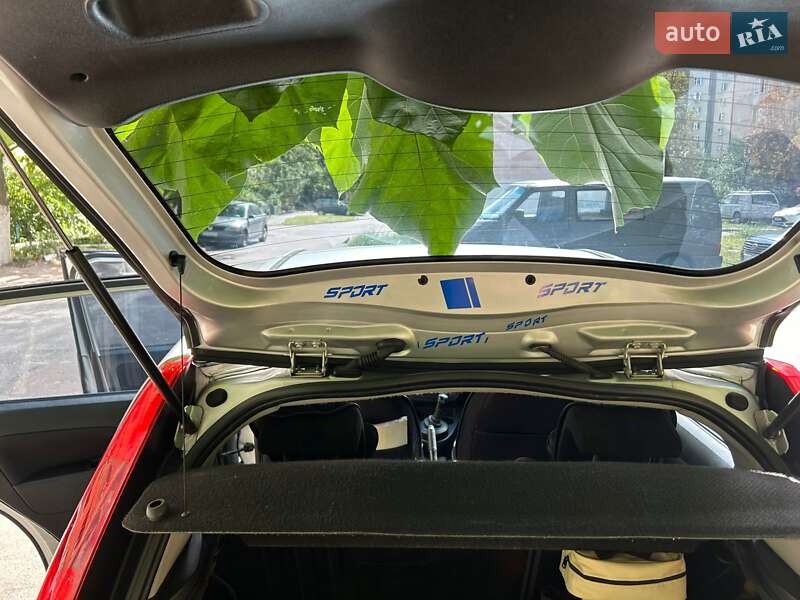 Хэтчбек Ford Fiesta 2006 в Киеве