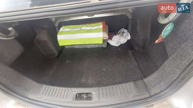 Седан Ford Fiesta 2019 в Ровно