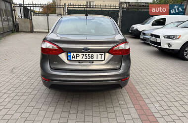 Седан Ford Fiesta 2013 в 