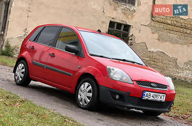 Хэтчбек Ford Fiesta 2007 в 