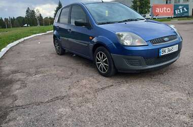 Хэтчбек Ford Fiesta 2007 в 